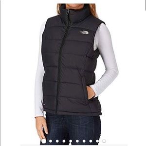Women’s north face 700 puffer vest